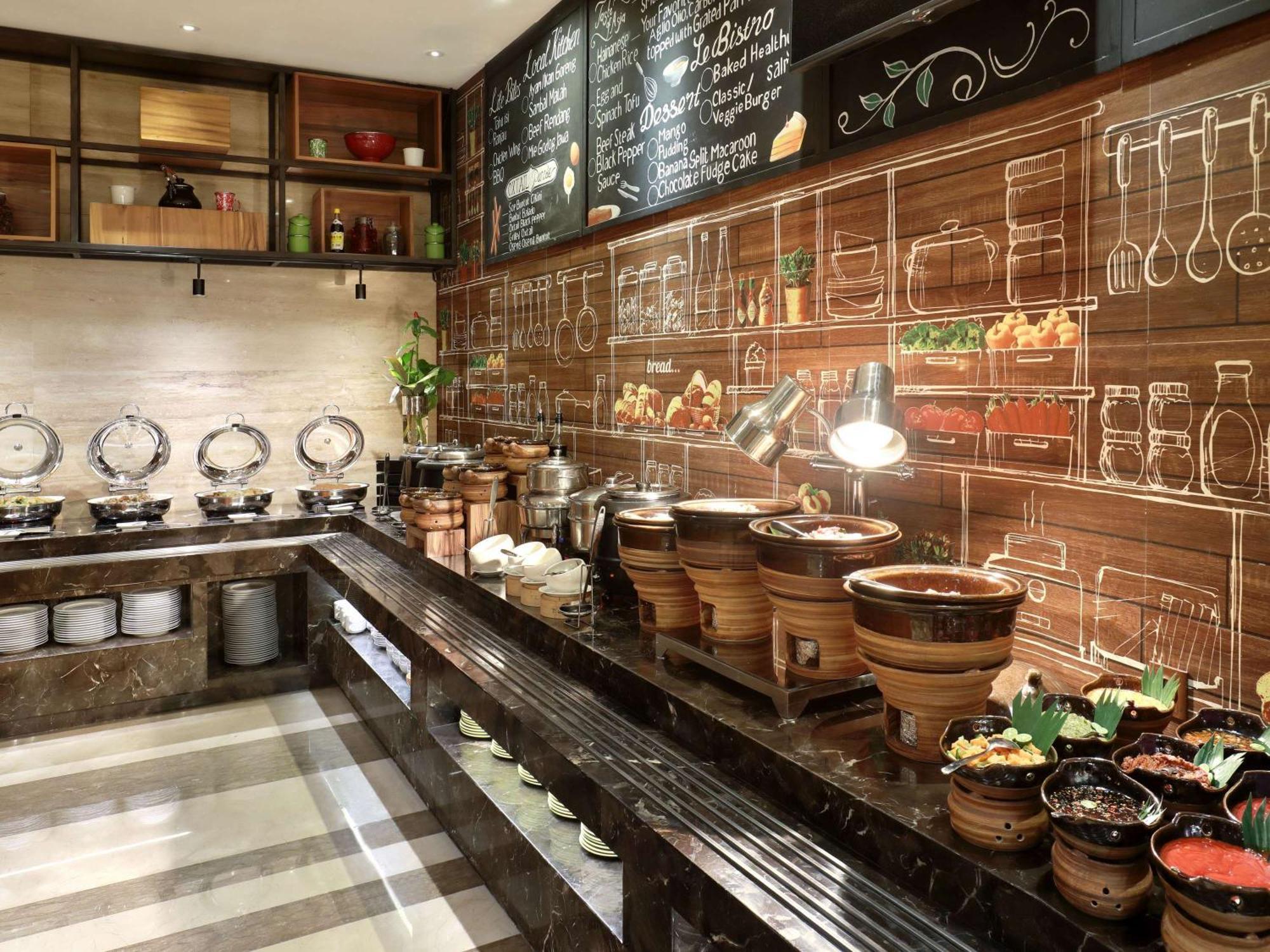 Mercure Jakarta Cikini Экстерьер фото